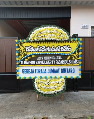Papan Bunga Duka di Medan Johor